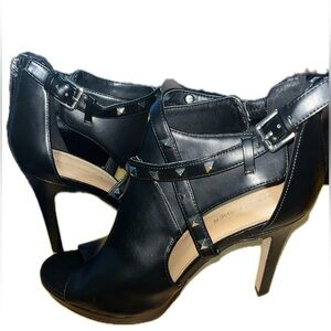 Marc Fisher Womens Heels with Silver Studs Zip up Backs sz 10M used